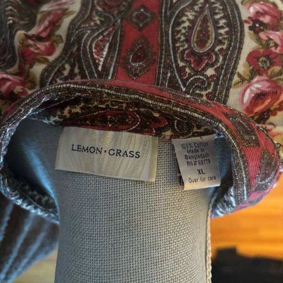 Lemon Grass Paisley Corduroy Button Down size XL - Picture 3 of 5
